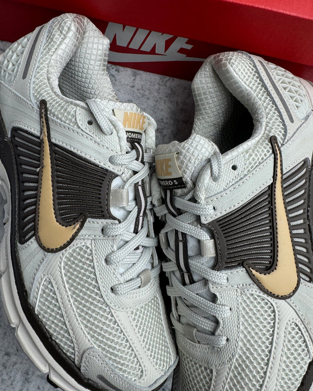 Nike Zoom Vomero 5 - Light Bone Sesame