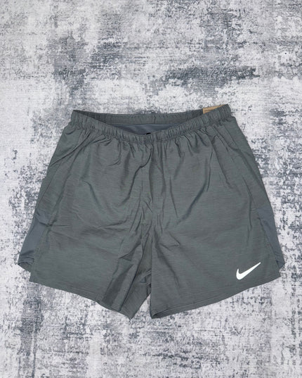 Nike Challenger 5inch Shorts - Grey