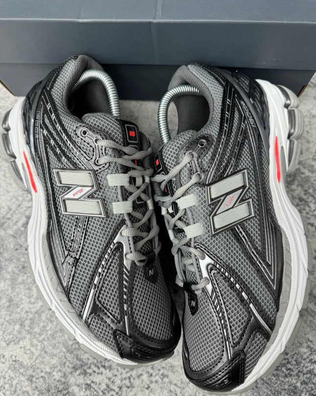 New Balance 1906R - Grey/Red