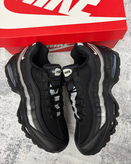 Nike Air Max 95 - Black/Silver