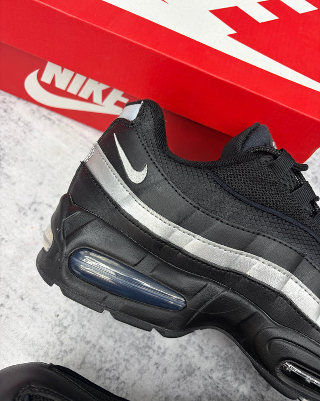 Nike Air Max 95 - Black/Silver
