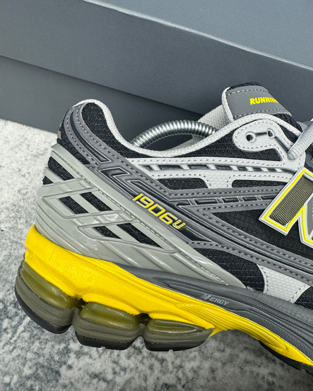 New Balance 1906U - Charcoal Yellow