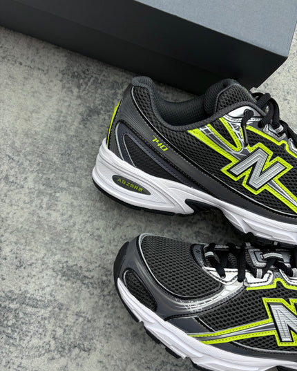 New Balance 740 Black/Yellow