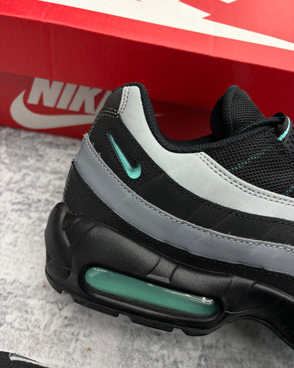 Nike Air Max 95 - Black Jade Jewel