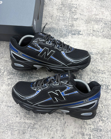 New Balance 740 - Black/Blue