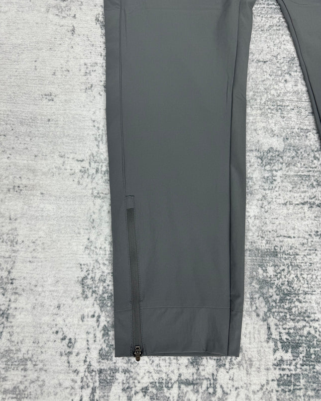 New Balance Woven Bottoms - Grey