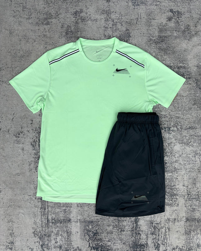 Nike Graphic Miler Set - Vapour Green/Grey