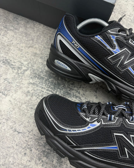 New Balance 740 - Black/Blue