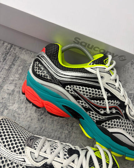 Saucony Progrid Omni 9 - Mutant