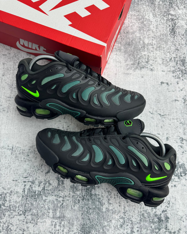 Nike Air Max Plus Drift - Black Volt