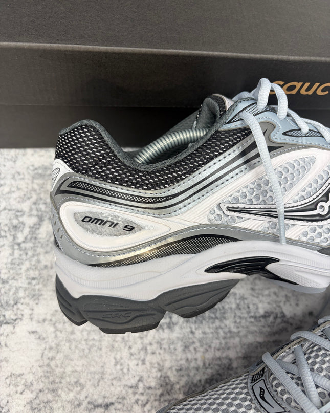 Saucony Progrid Omni 9 - Microchip