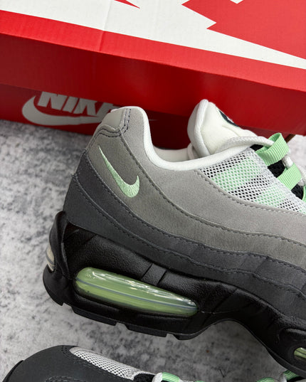 Nike Air Max 95 OG - Fresh Mint