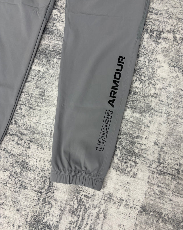 Under Armour Woven Bottoms - Light Grey