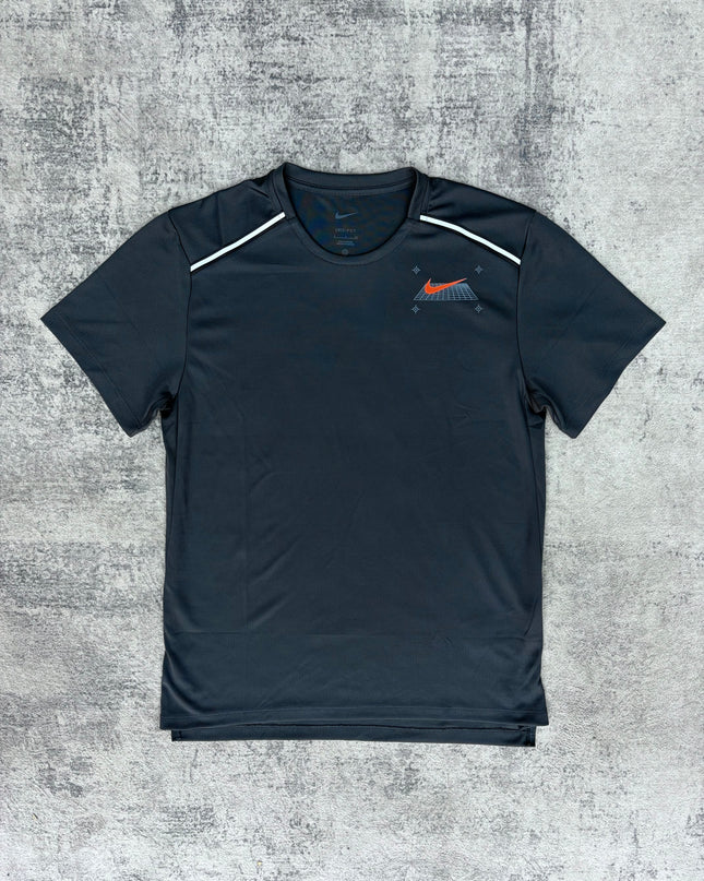 Nike Graphic Miler Set - Charcoal/Orange