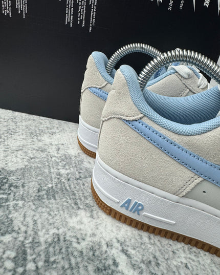 Nike Air Force 1 LV8 - Photon Dust/Blue