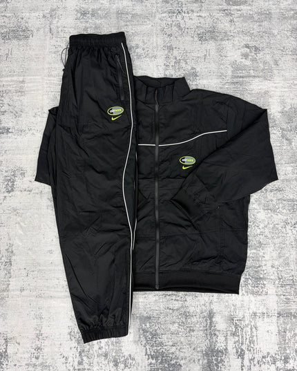 Nike Air Max Woven Tracksuit - Black/Neon