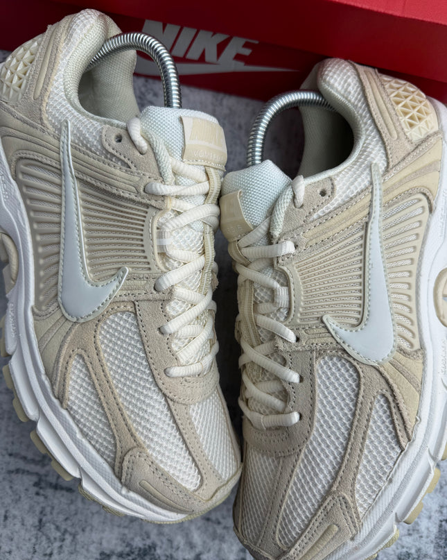 Nike Zoom Vomero 5 - Beach