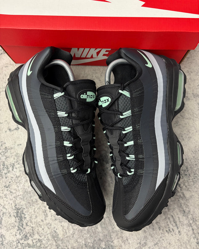 Nike Air Max 95 Ultra - Black/Mint