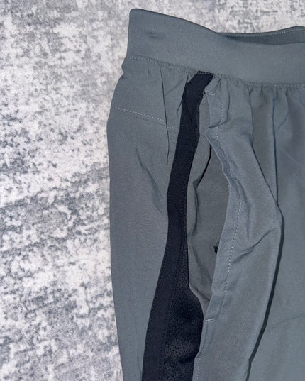 Under Armour Launch Shorts - Grey