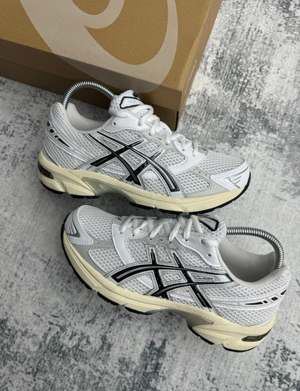 Collection image for: ASICS