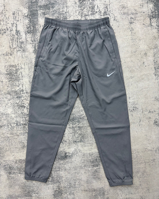 Nike Challenger Bottoms - Grey