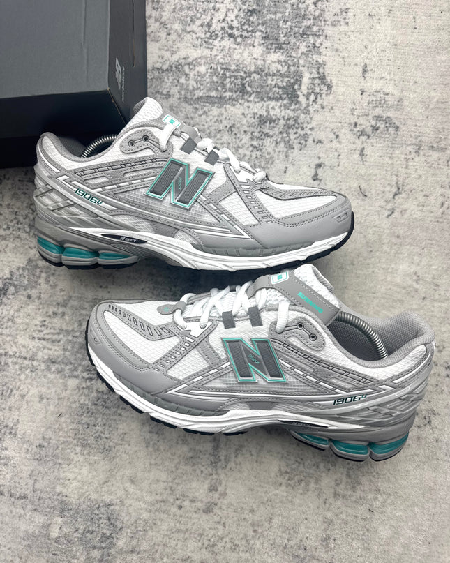 New Balance 1906U - Light Grey