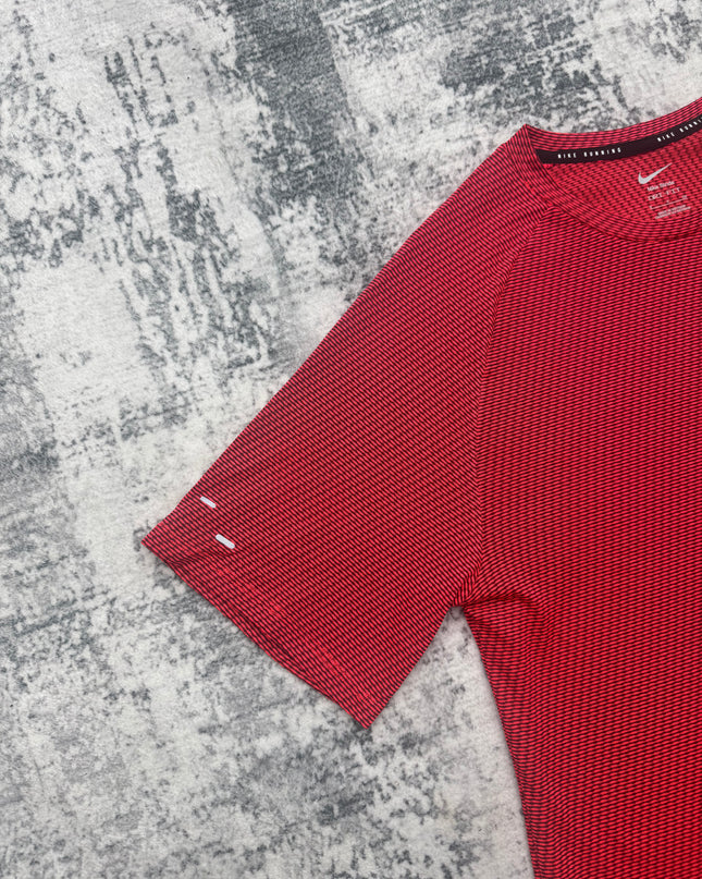 Nike Stride Tee - Red