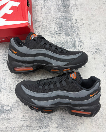 Nike Air Max 95 Black/Safety Orange