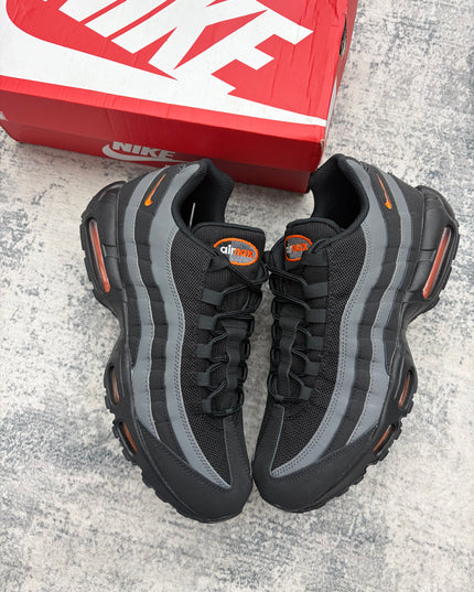 Nike Air Max 95 Black/Safety Orange