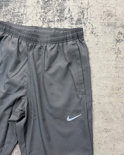 Nike Challenger Bottoms - Grey