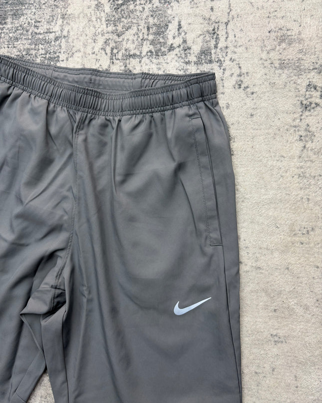 Nike Challenger Bottoms - Grey