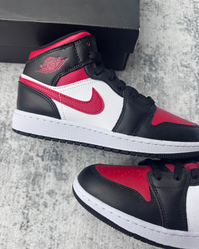 Air Jordan 1 Mid GS - Fire Red