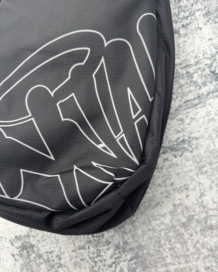 Syna World Sling Bag - Black