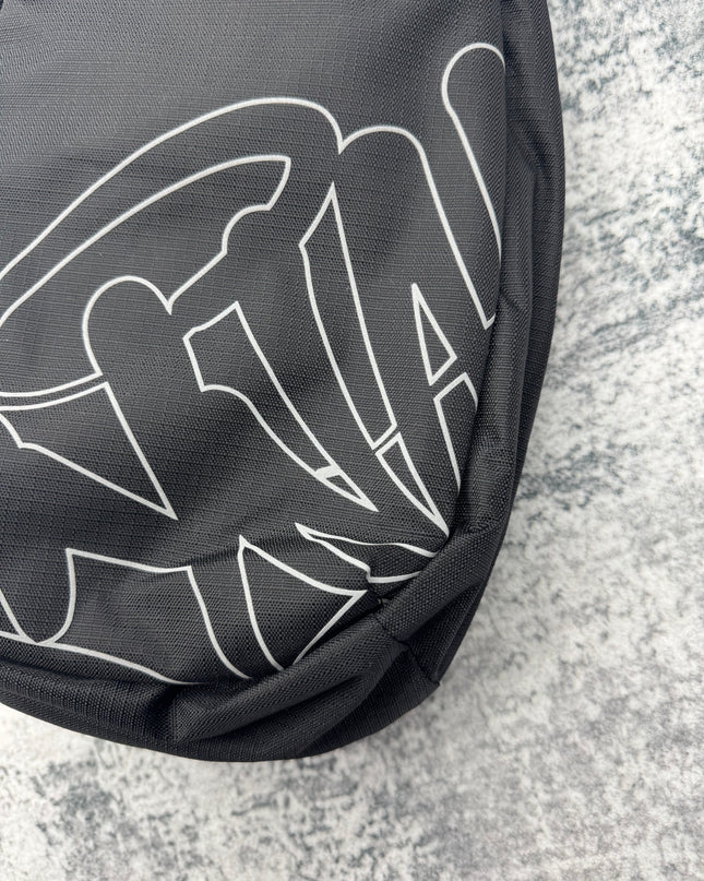 Syna World Sling Bag - Black