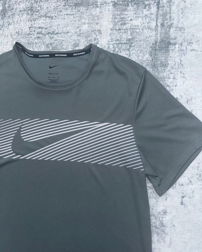 Nike Flash Miler Tee - Charcoal