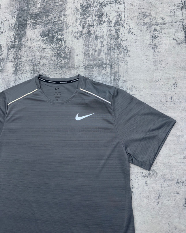 Nike 1.0 Miler Tee - Grey