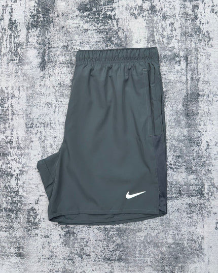 Nike Dri-Fit Challenger Shorts - Grey