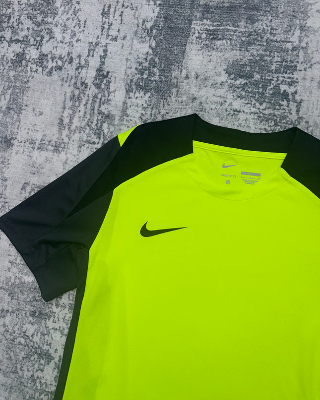 Nike Strike Tee - Volt
