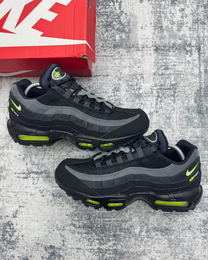 Nike Air Max 95 Retro Neon