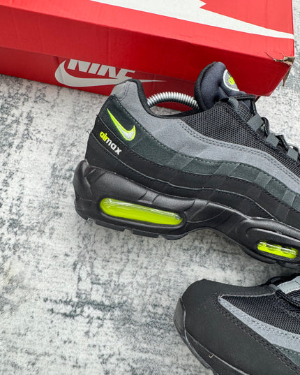 Nike Air Max 95 Retro Neon
