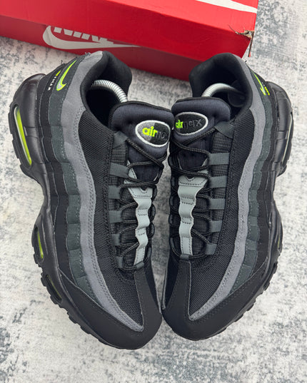 Nike Air Max 95 Retro Neon