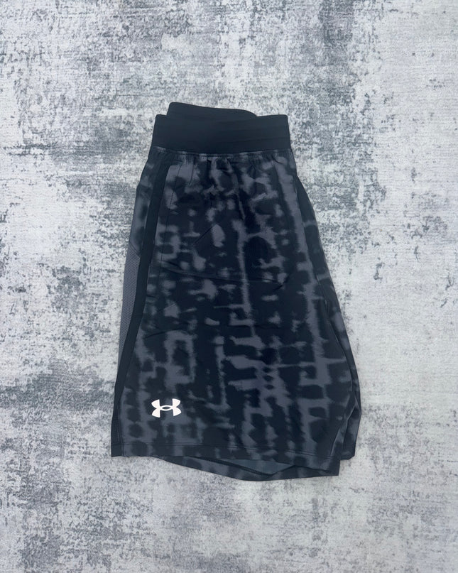 Under Armour Launch Printed Shorts - Black